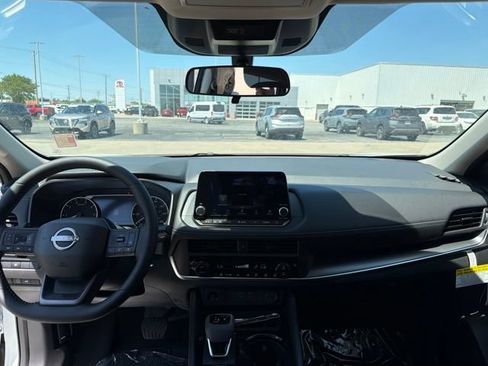New 2026 Nissan Rogue SV FWD image 11