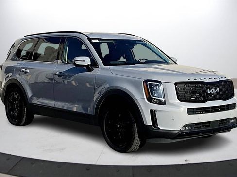 Used 2022 Kia Telluride SX w/ Nightfall Edition Package image 2