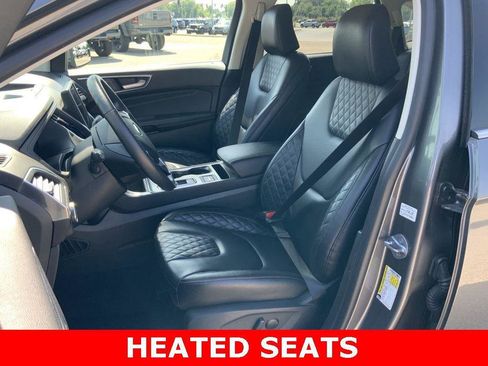 Used 2024 Ford Edge Titanium image 4