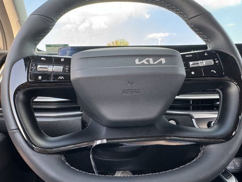New 2026 Kia Sorento S AWD/4WD image 6