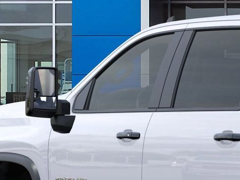 New 2026 Chevrolet Silverado 2500 ZR2 AWD/4WD image 12