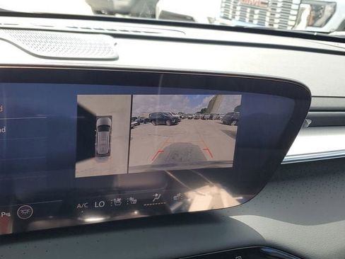 New 2026 Buick Enclave Avenir w/ Super Cruise Package FWD image 22