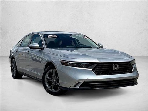 Used 2023 Honda Accord EX image 12