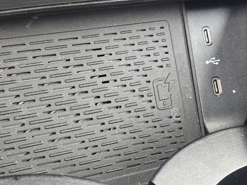 Certified 2026 Mercedes-Benz GLS 450 4MATIC image 35