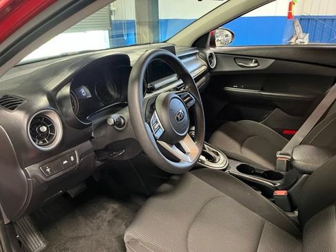 Used 2021 Kia Forte LXS FWD image 22