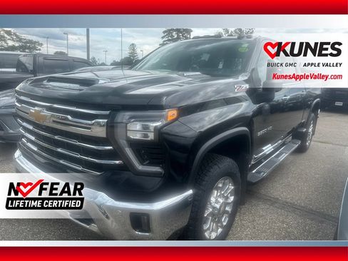 Used 2025 Chevrolet Silverado 3500 LTZ w/ LTZ Premium Package AWD/4WD image 1
