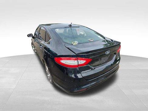 Used 2016 Ford Fusion SE FWD image 8