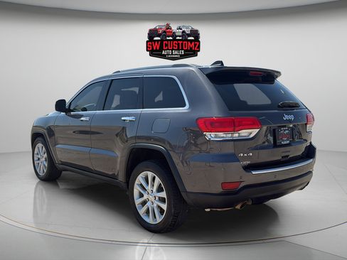 Used 2017 Jeep Grand Cherokee Limited AWD/4WD image 5