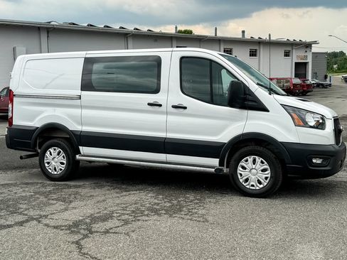 Used 2025 Ford Transit 250 Low Roof w/ Exterior Upgrade Package RWD image 2