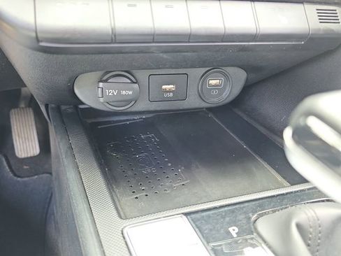 Used 2023 Hyundai Elantra Limited image 26