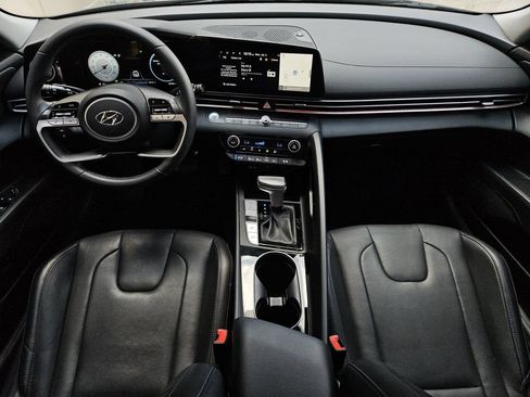 Used 2023 Hyundai Elantra Limited FWD image 21