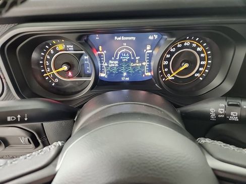 New 2025 Jeep Wrangler Unlimited Rubicon w/ Technology Group image 12