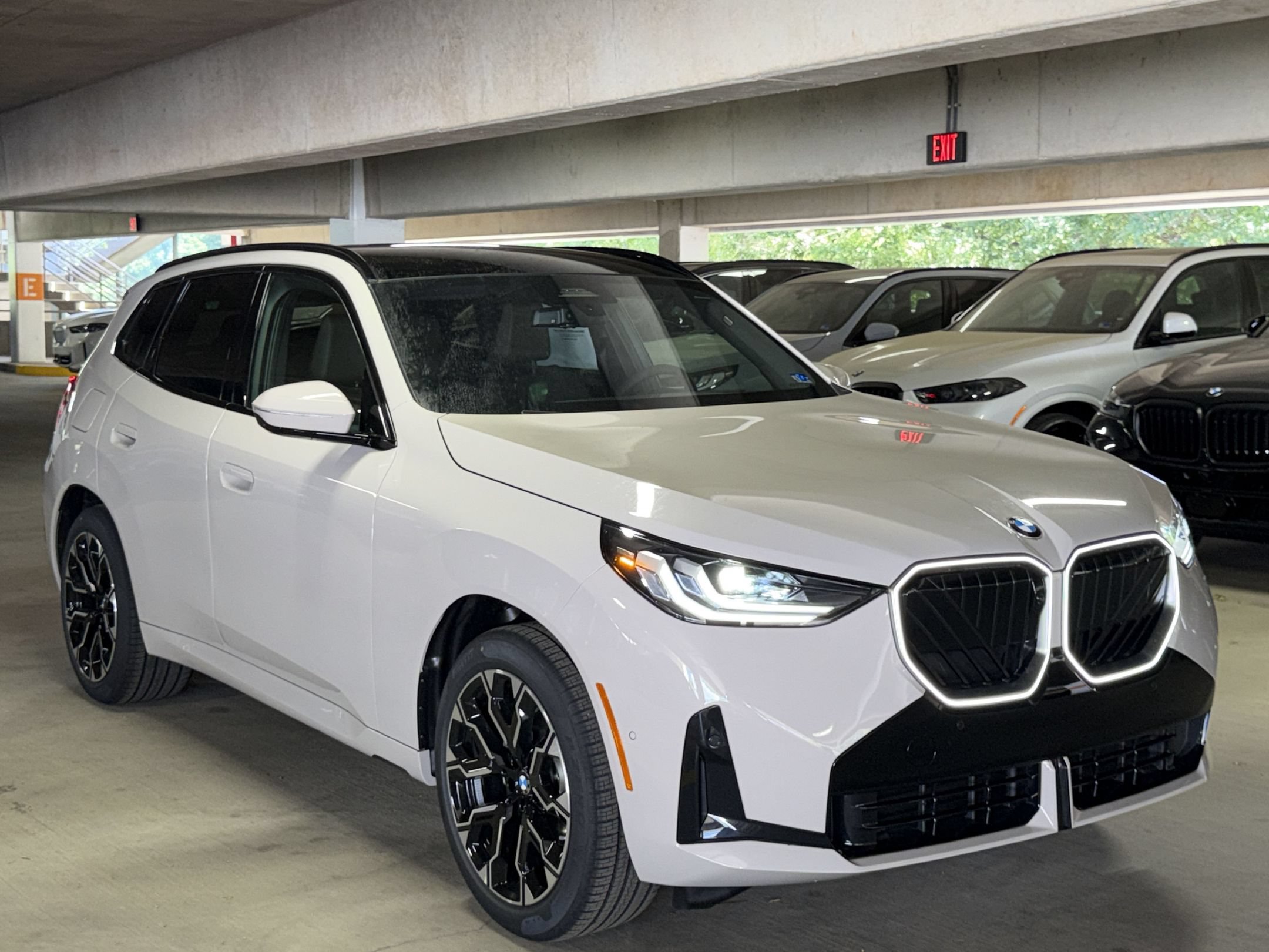 Used 2026 BMW X3 xDrive30i w/ Premium Package AWD/4WD image 6