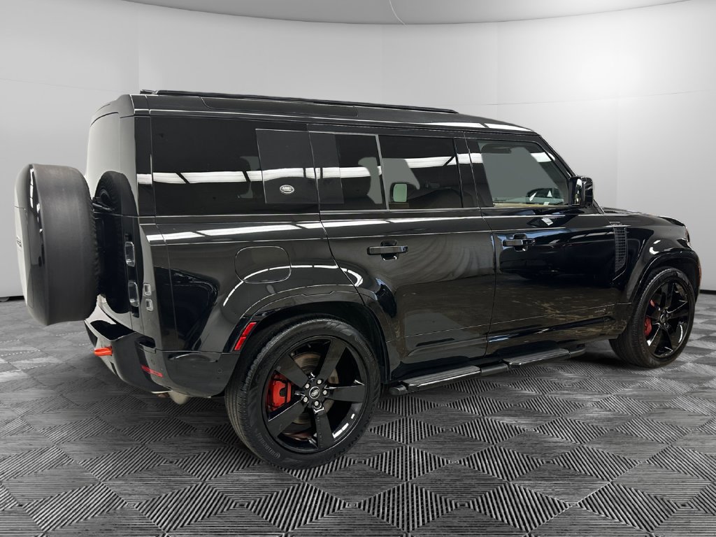 Used 2024 Land Rover Defender 110 X AWD/4WD image 6