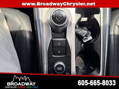 Used 2022 Ford Explorer XLT w/ Equipment Group 202A AWD/4WD image 20