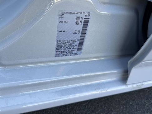 New 2025 Nissan Altima 2.5 SR image 30