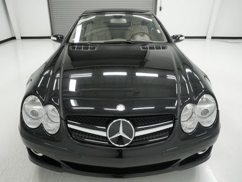 Used 2007 Mercedes-Benz SL 550 image 2