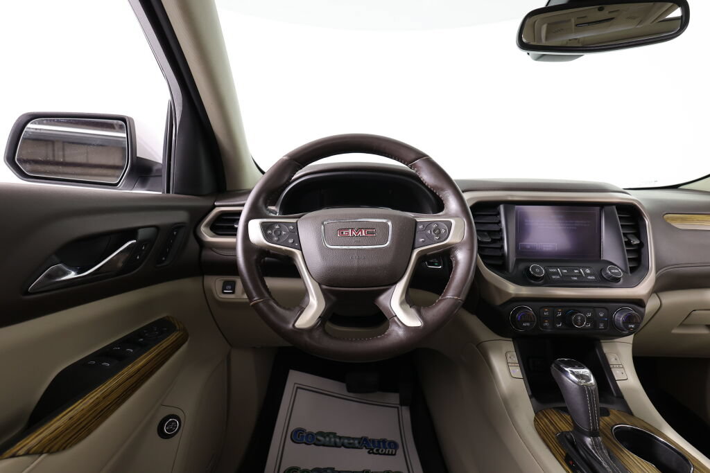 Used 2017 GMC Acadia Denali AWD/4WD image 30