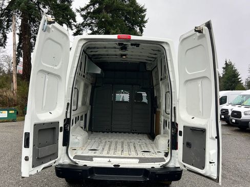 Used 2018 Nissan NV 2500 SV w/ Navigation Package image 16