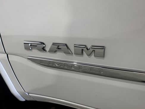 Used 2022 RAM 1500 Limited w/ Body-Colour Bumper Group AWD/4WD image 34