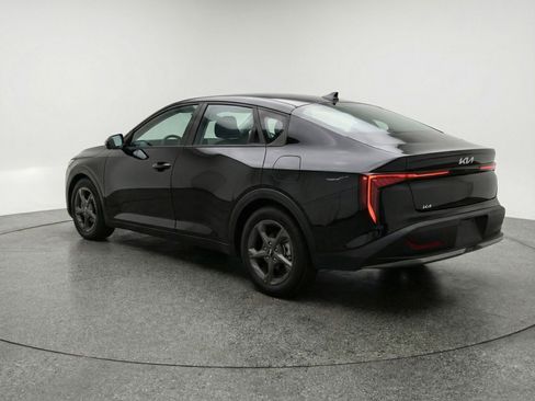 Used 2025 Kia K4 LXS image 6