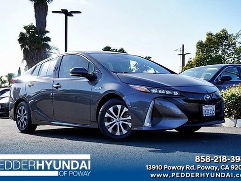 Used 2020 Toyota Prius Prime XLE FWD image 1