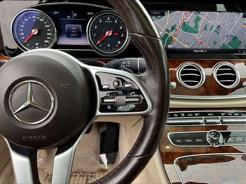 Used 2019 Mercedes-Benz E 450 4MATIC Wagon image 12