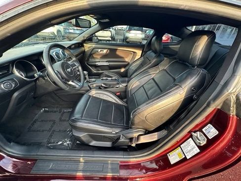 Used 2018 Ford Mustang Coupe w/ Black Accent Pkg RWD image 20