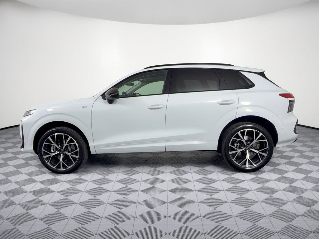 Used 2026 Audi Q3 quattro 2.0T AWD/4WD image 2