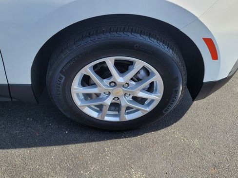 Used 2023 Chevrolet Equinox LT FWD image 15