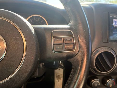 Used 2018 Jeep Wrangler Unlimited Sport S image 14