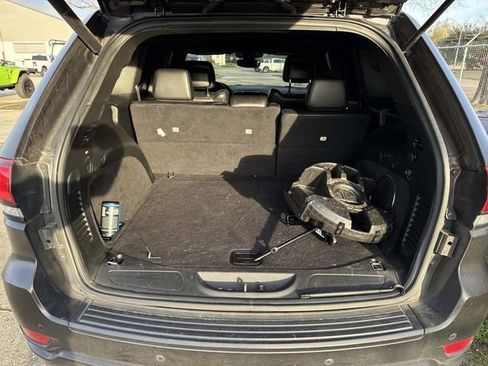 Used 2019 Jeep Grand Cherokee Altitude image 11