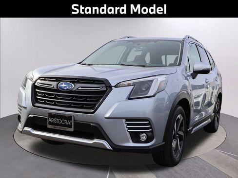 Used 2023 Subaru Forester Touring image 4