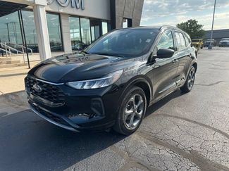 Used 2023 Ford Escape ST-Line w/ Tech Pack #1 AWD/4WD video 3
