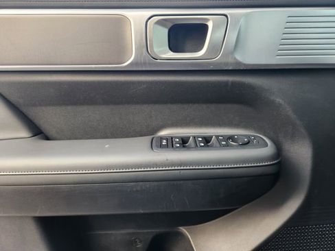 Used 2025 Hyundai Santa Fe SEL FWD image 17