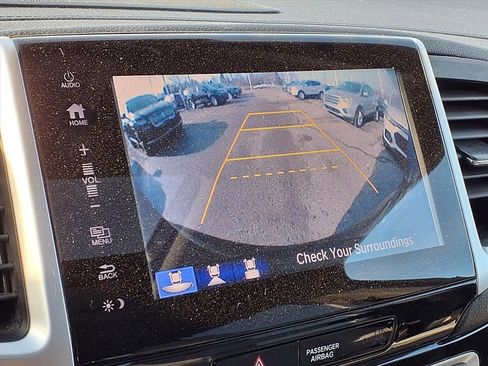 Used 2017 Honda Pilot Touring image 23