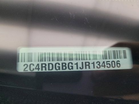 Used 2018 Dodge Grand Caravan SE w/ UConnect Hands-Free Group FWD image 33