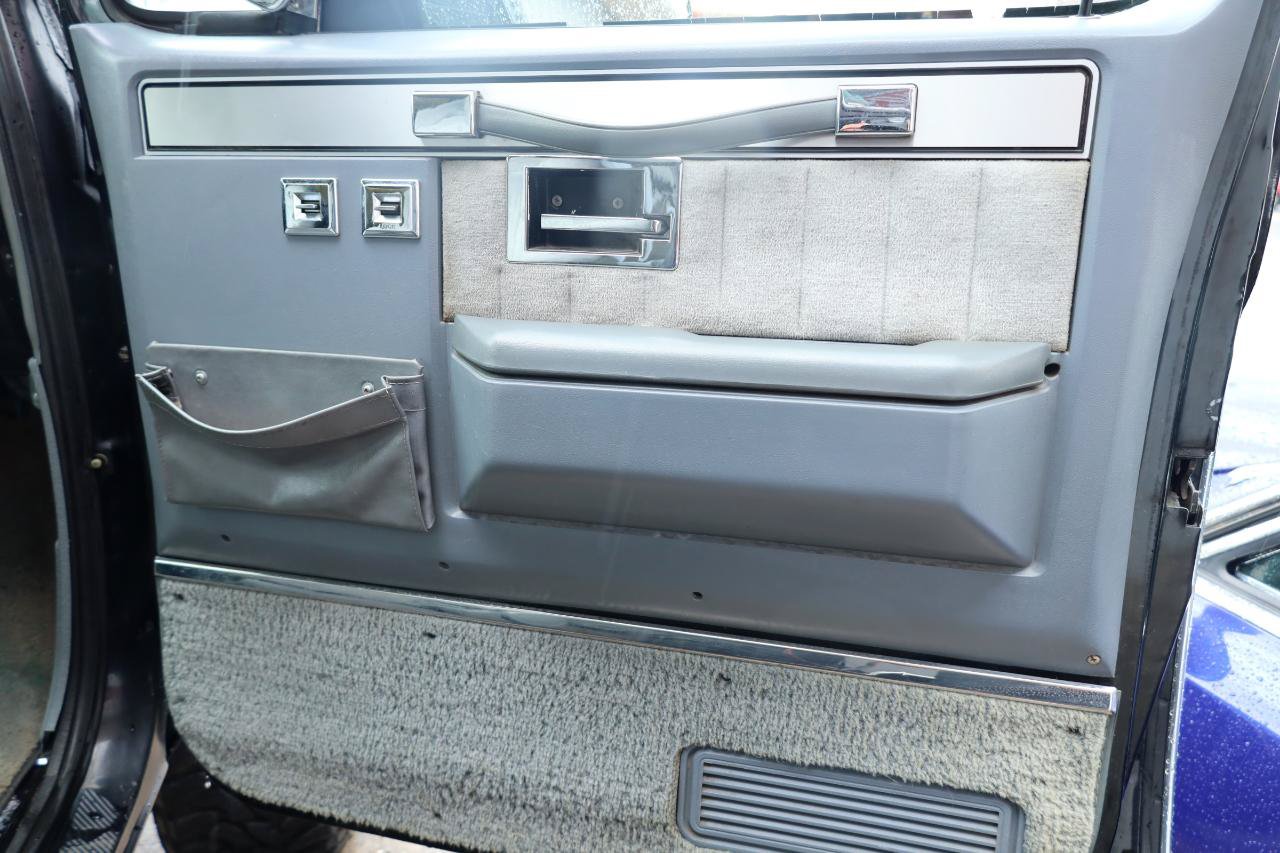 Used 1990 Chevrolet Blazer 4WD image 32