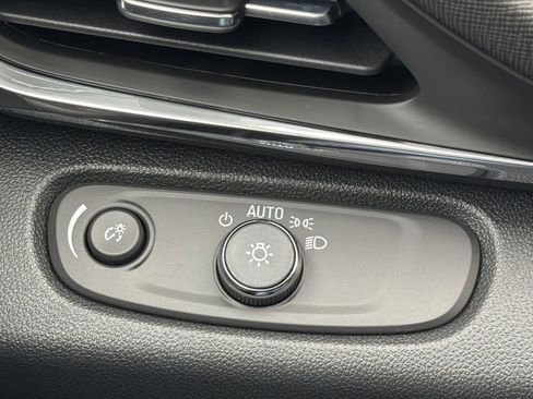 New 2026 Buick Envista Preferred w/ Convenience I Package image 11