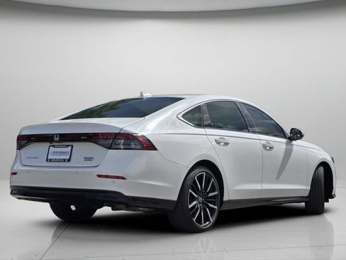 Used 2024 Honda Accord Touring image 23