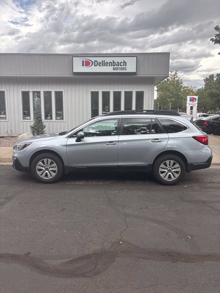 Used 2018 Subaru Outback 2.5i Premium AWD/4WD image 1