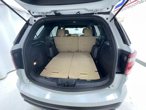 Used 2017 Ford Explorer FWD image 7