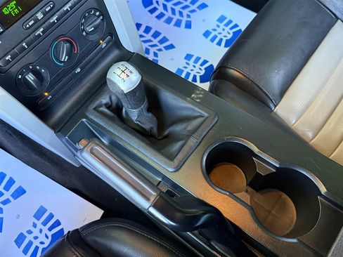 Used 2007 Ford Mustang GT image 46