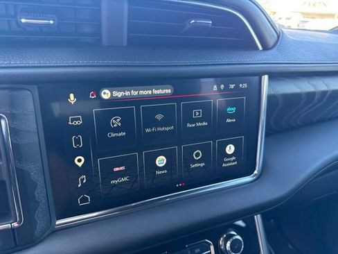 Used 2024 GMC Yukon Denali AWD/4WD image 35