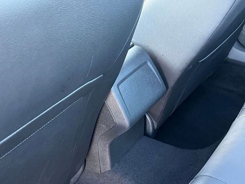 Used 2025 Volkswagen Jetta SE image 24