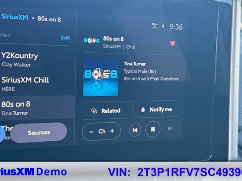 Used 2025 Toyota RAV4 XLE image 35