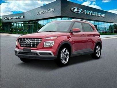 New 2025 Hyundai Venue SEL