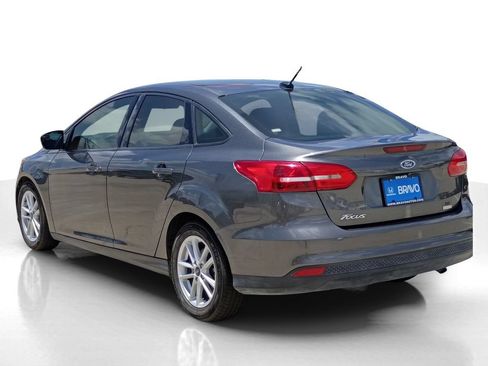 Used 2018 Ford Focus SE FWD image 8
