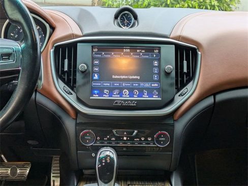Used 2016 Maserati Ghibli S image 20