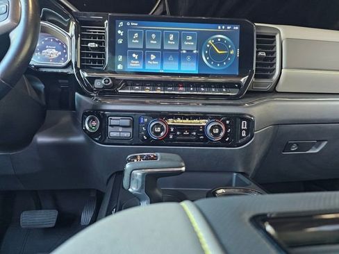 Used 2022 Chevrolet Silverado 1500 ZR2 w/ Technology Package AWD/4WD image 33